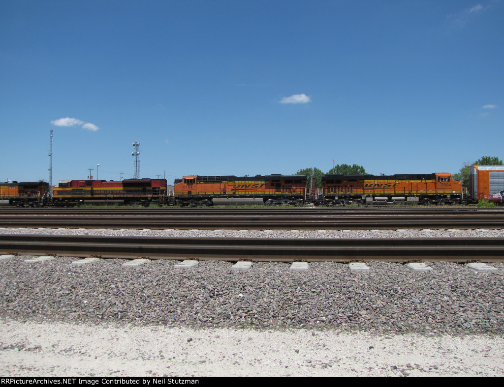 BNSF 7994